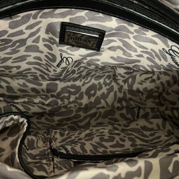 EUC Black & tan guess bag - Picture 7 of 14